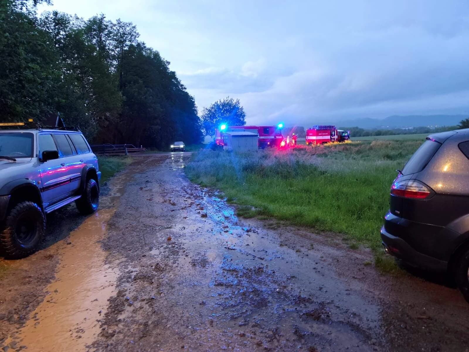 Odstranění nebezpečných stavů Kudlov, ucpaný mostek, voda zaplavuje zahrady 5.6.2025