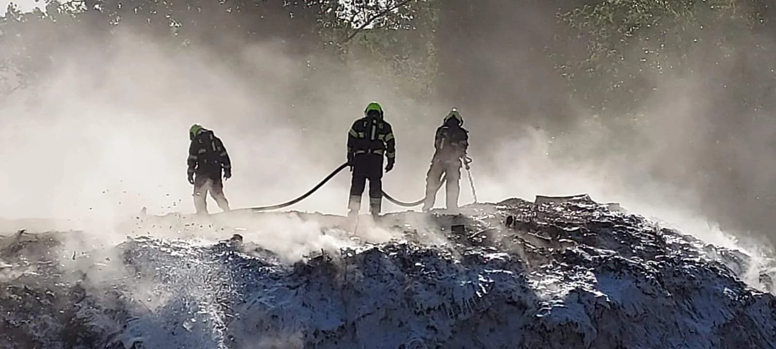 Požár skládky Hradčany 3.-4.6.2023